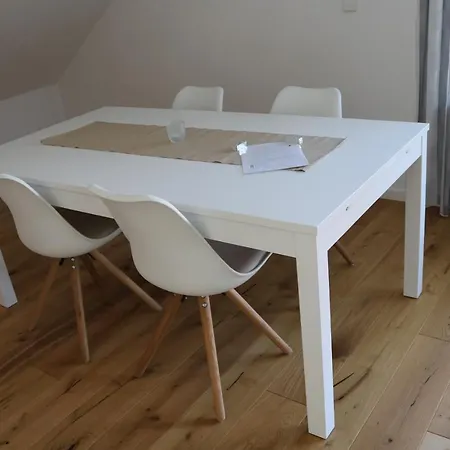 Tuniberglounge - Moderne, Helle Und Großzügige Apartment *